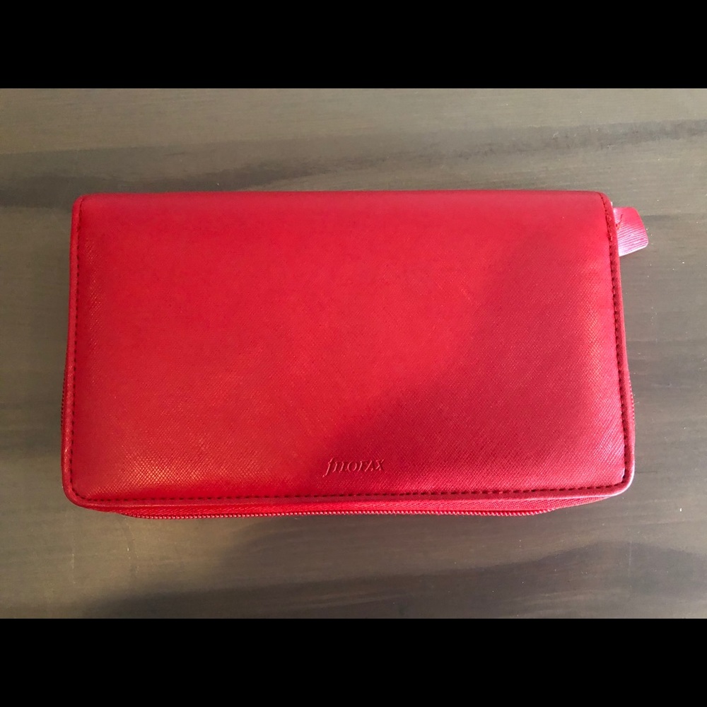 FILOFAX Saffiano Personal Compact Zip Organizer